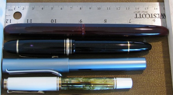 сравнение размеров длинной сигары Nakaya и Pelikan M400, Montblanc 149 и Lamy AlStar
